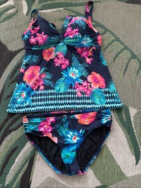 Coco Reef Tankini Swim Set with Navy Bright Pink & Teal Bloom support bra